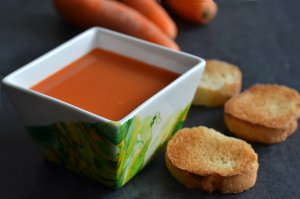 Soupe froide de carotte au fenouil